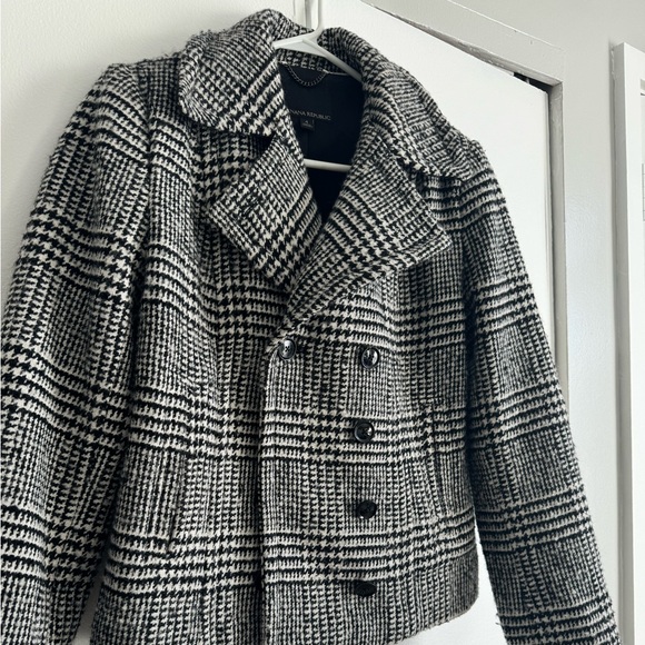 Beautiful and modern jacket - Picture 3 of 3